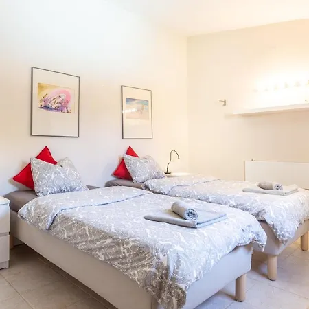 2 Private Rooms At Casa Pedro In Raposeira * Raposeira (Faro)
